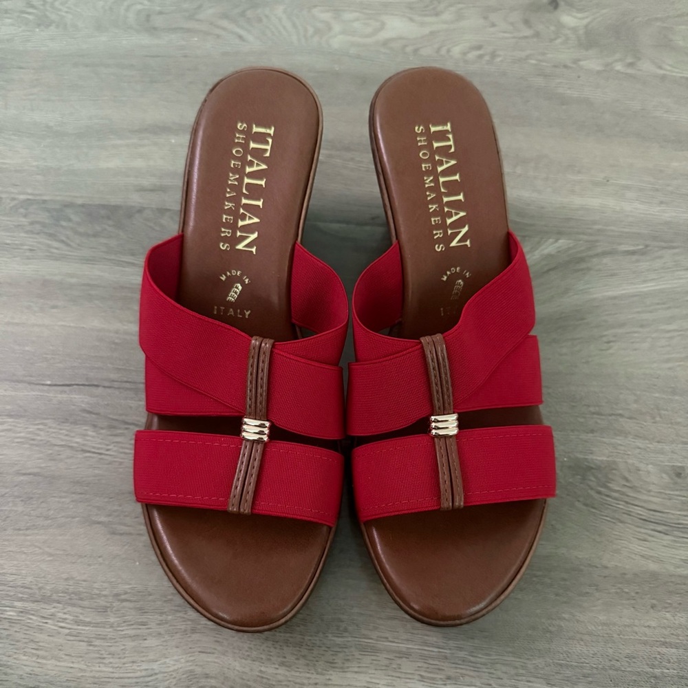 Italian Shoemakers Red Women's wedges